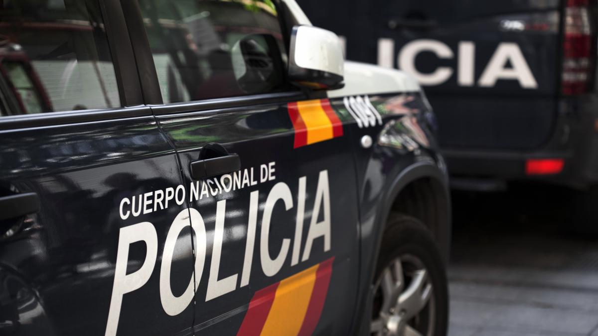 Detenido un hombre tras apuñalar de gravedad a una mujer en la parada de metro de Alto Extremadura (Madrid)