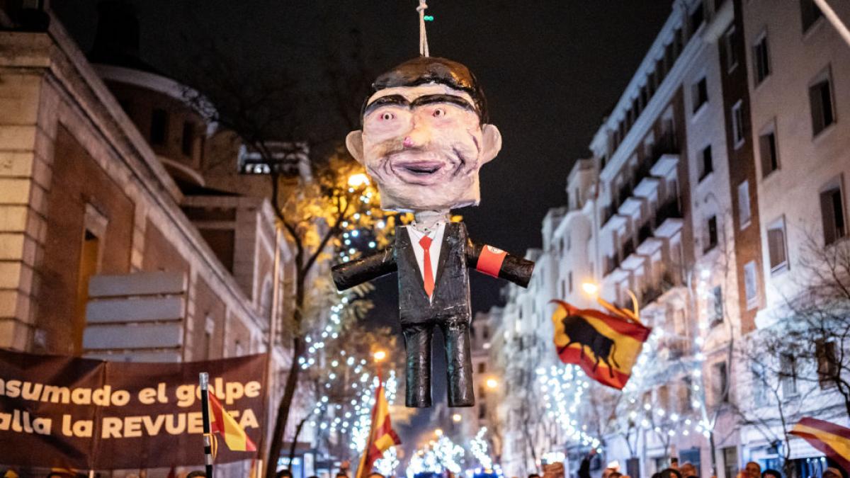 The Prosecutor’s Office of the National Court investigates the beating of Sánchez’s doll on New Year’s Eve