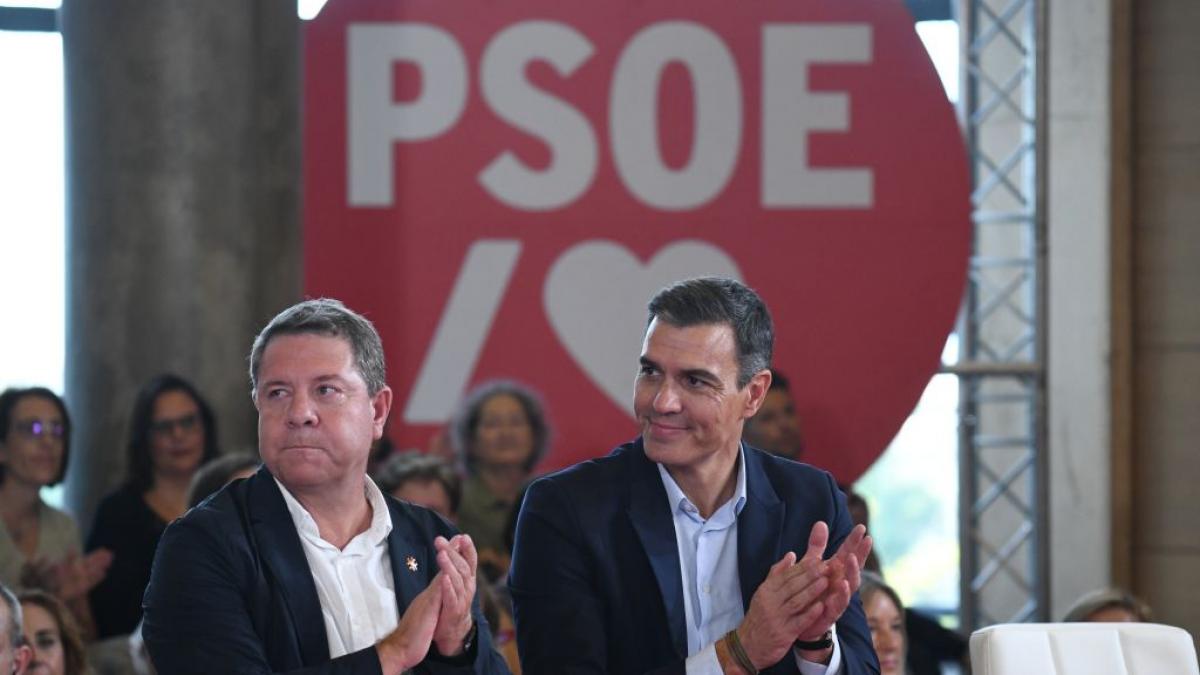 García-Page dice que los mensaje entre Sánchez y Ábalos reflejan que  eran uña y carne 