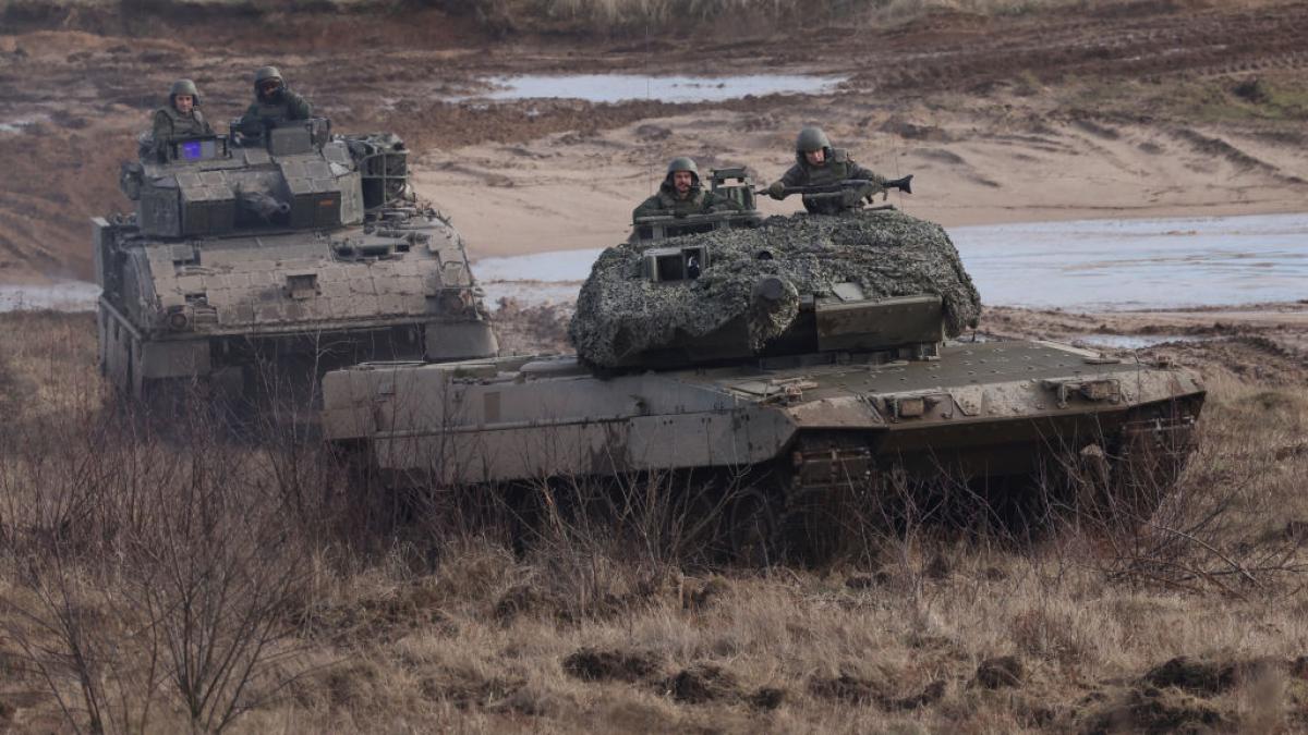 Los tanques españoles van al taller