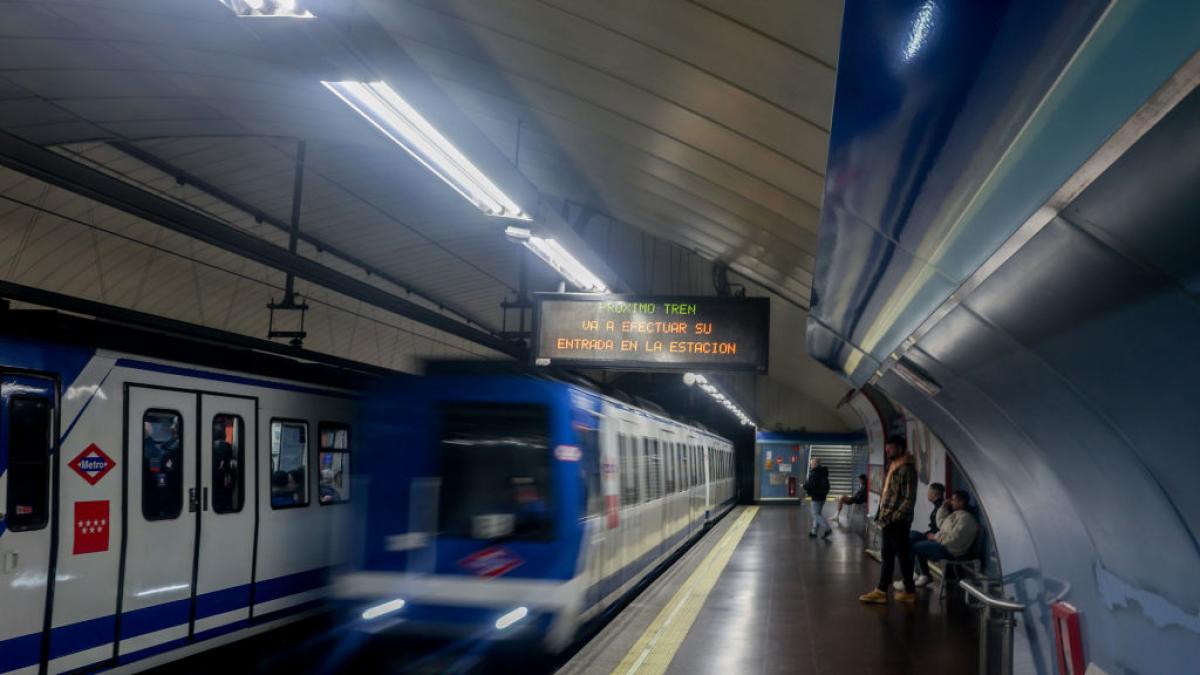 El motivo por el que verás a caballeros templarios cogiendo el metro de  Madrid