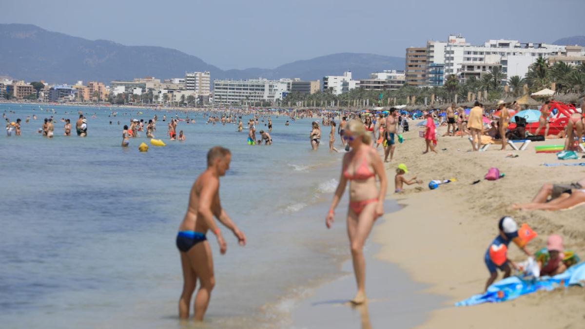 Reino Unido pide a sus ciudadanos ir en masa al destino español que pierde turistas de forma masiva