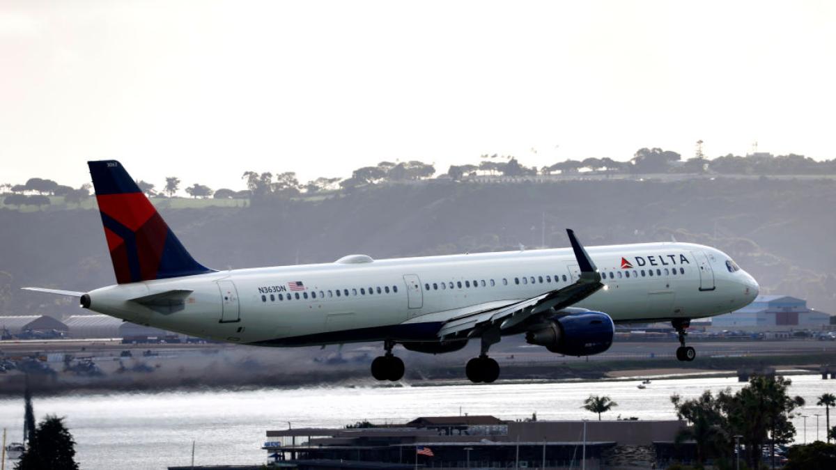 Dos aviones a punto de chocar provocan el pánico de los pasajeros y el piloto se sincera: &quot;Me tomó por sorpresa&quot;