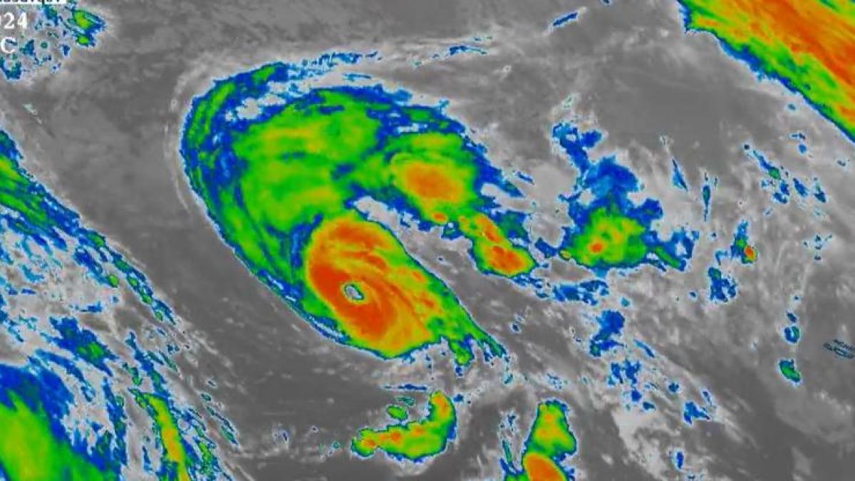 La AEMET confirma que Isaac se convierte en huracán y se reafirma con su trayectoria hacia España