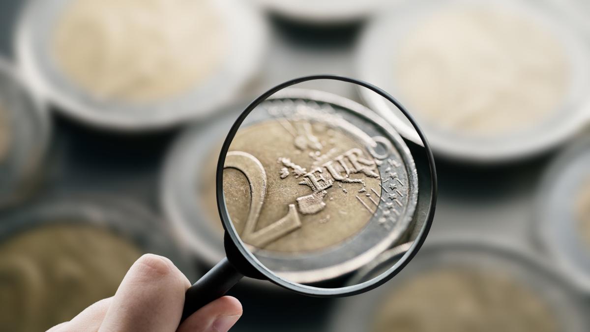 Collectors are on the hunt for a rare 2 euro coin that is already selling for 3,500 euros