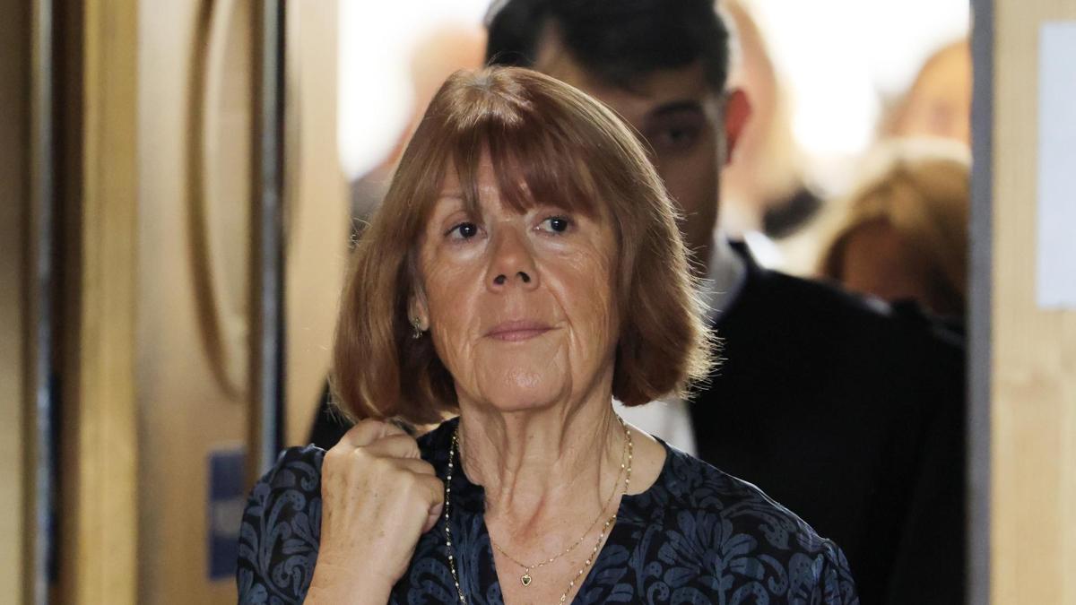 Gisèle Pelicot, Ante El Tribunal: 'Soy Una Mujer Destruida Y No Sé Cómo ...