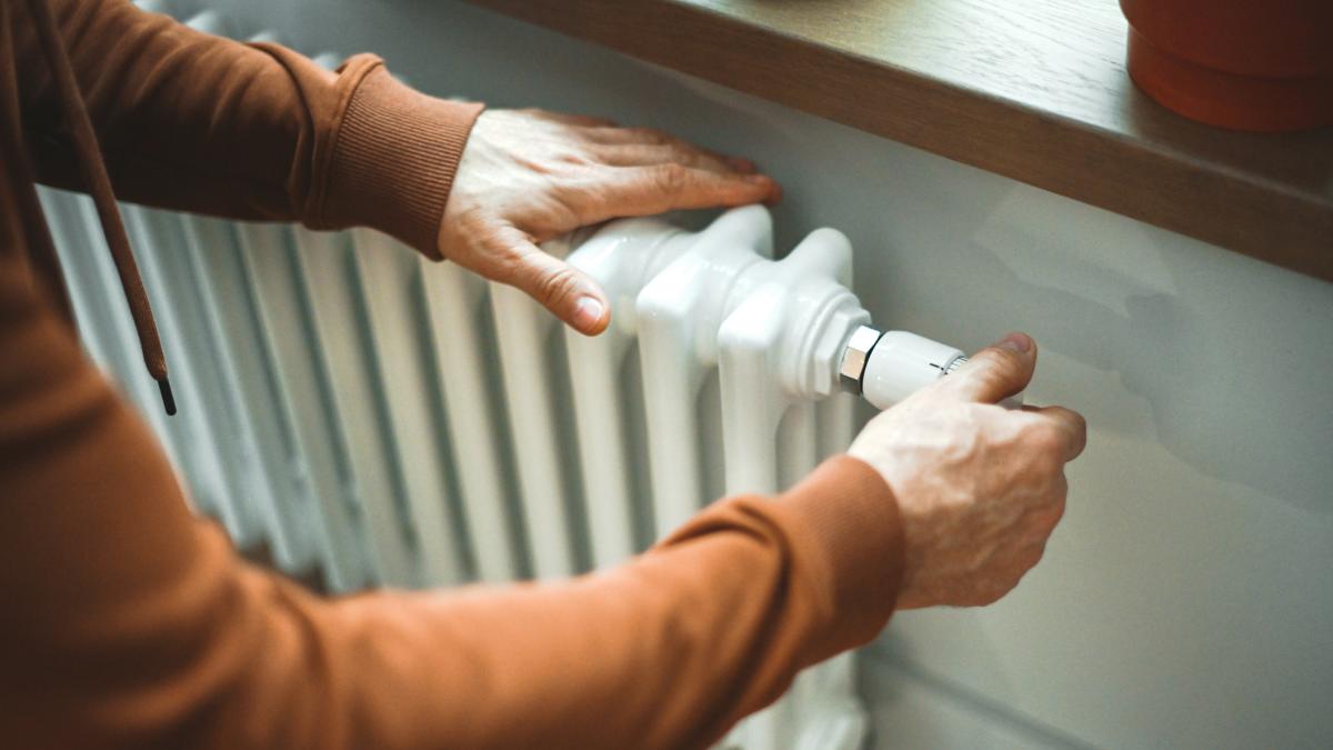 Plumber suggests the cheapest and most effective way to keep your home warm this winter