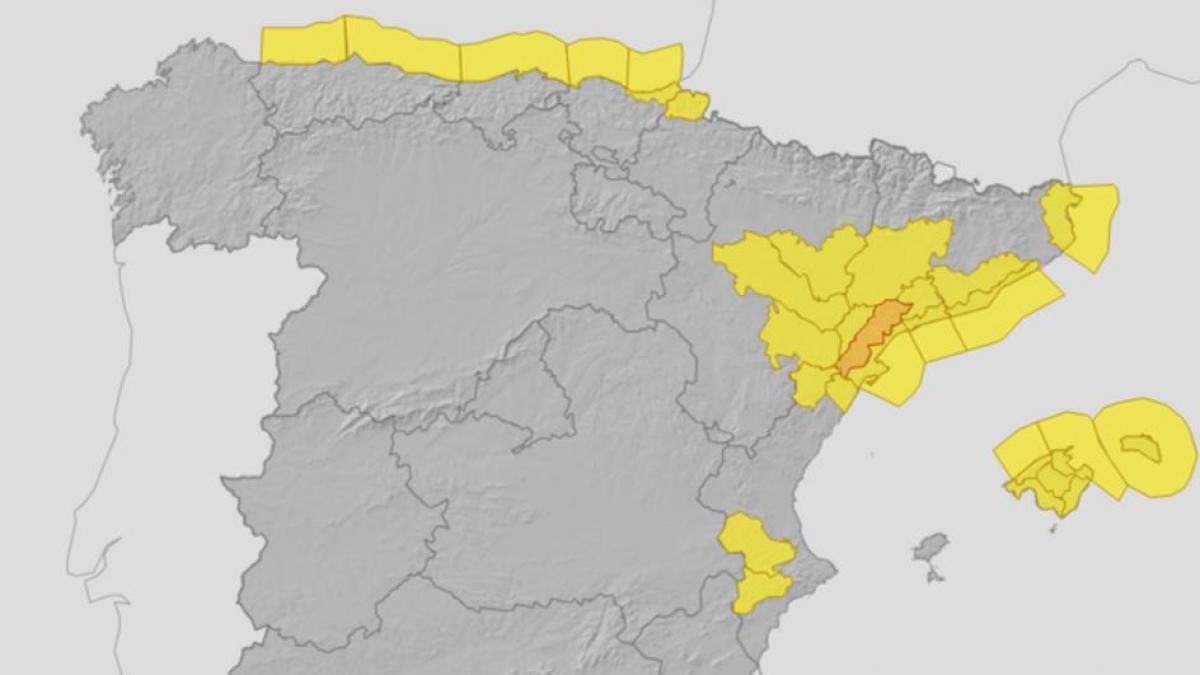 La AEMET se anticipa al fenómeno que cae sobre España invocando la ayuda de Protección Civil