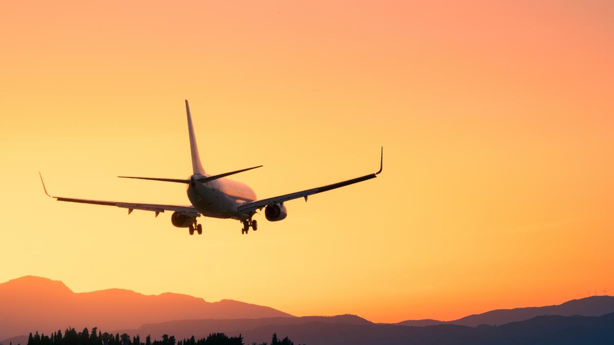 El mini aeropuerto español premiado por Europa abre rutas al destino más turístico