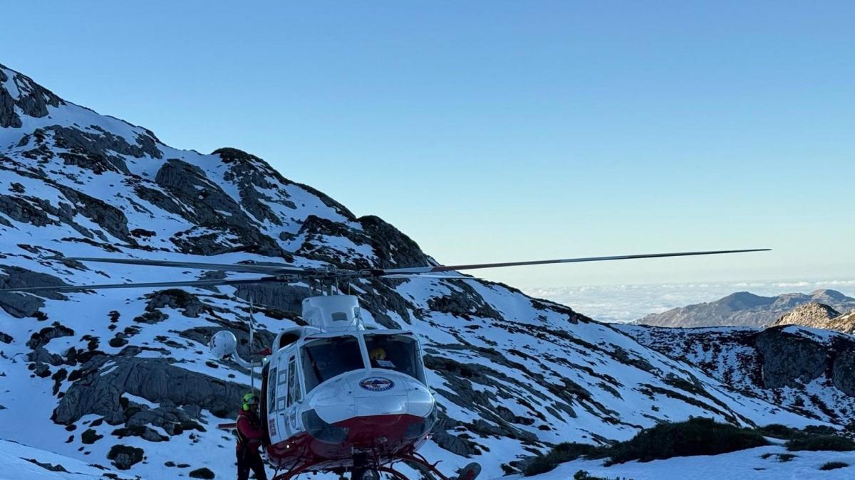 Buscan a un montañero perdido desde antes de Navidad en los Picos de Europa