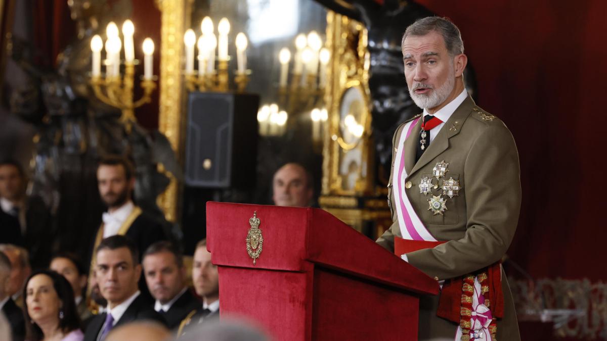 El rey aprovecha la Pascua Militar para ensalzar la labor de las Fuerzas Armadas en la dana