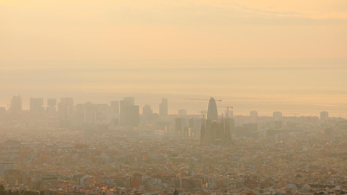 Un informe alerta de que España está fallando con el aire:  La contaminación no nos mata instantáneamente pero... 