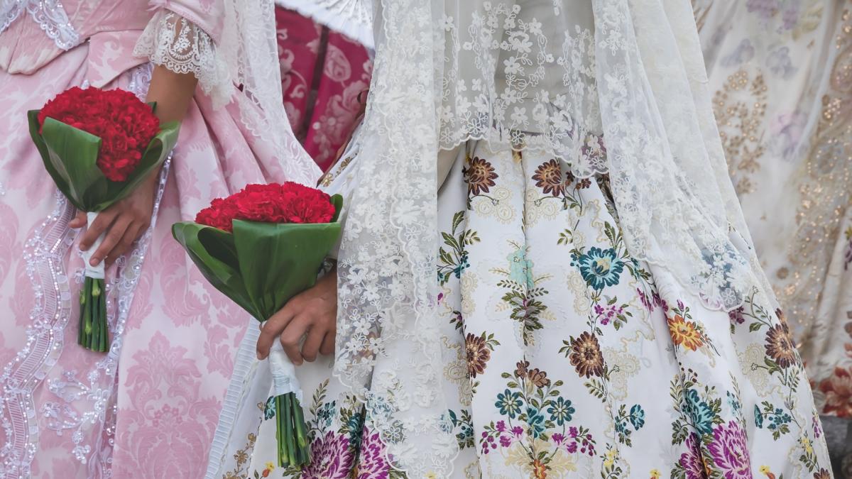 Fallas 2025 hoy lunes 17 de marzo: horario de la Mascletà y ofrenda de flores a la Mare de Déu