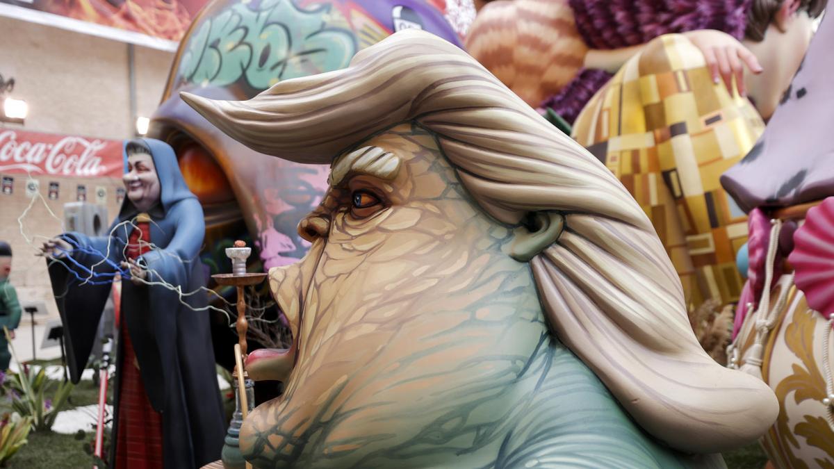 米国では、彼らは断層の中で、トランプの漫画がこの圧倒的な文を燃やして発射することを見ています