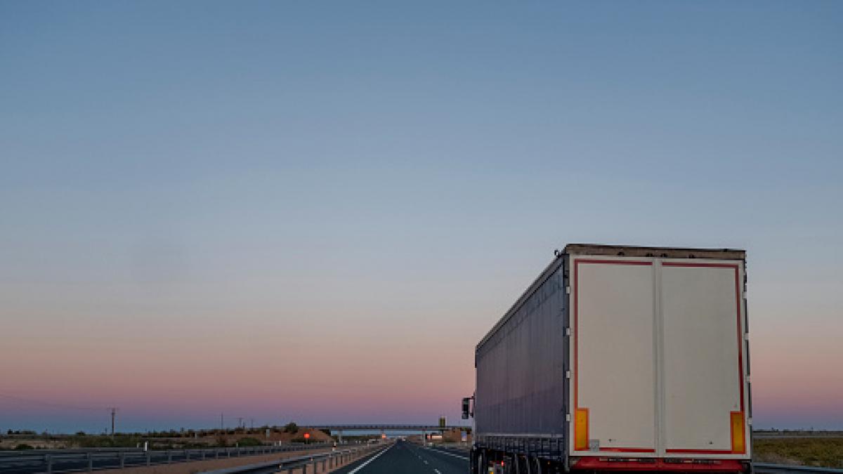 Lo que se está viendo por algunas carreteras puede llegar a España y un economista avisa: &quot;No hay nadie preparado para lo que viene&quot;