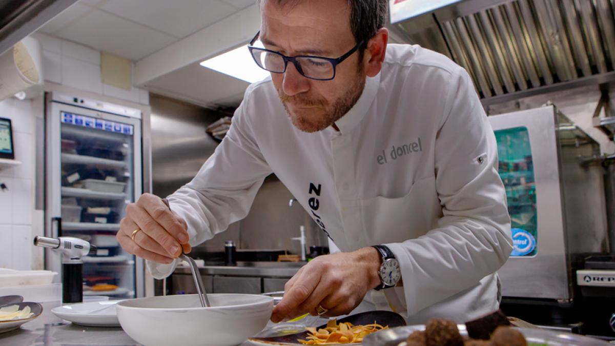 De cocinero de restaurante en un pueblo español de 5.000 habitantes a convertirse en la bandera gastronómica en Japón
