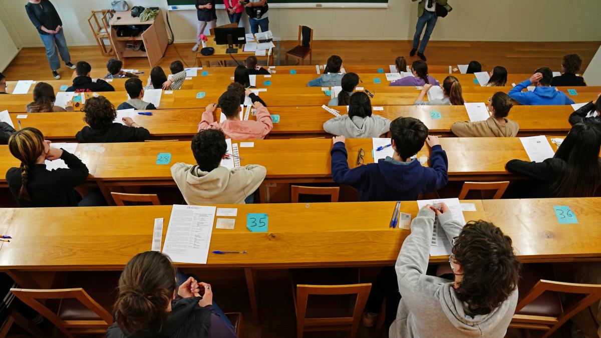 PAU Galicia 2025: fechas y horario de los exámenes y cuándo salen las notas de selectividad