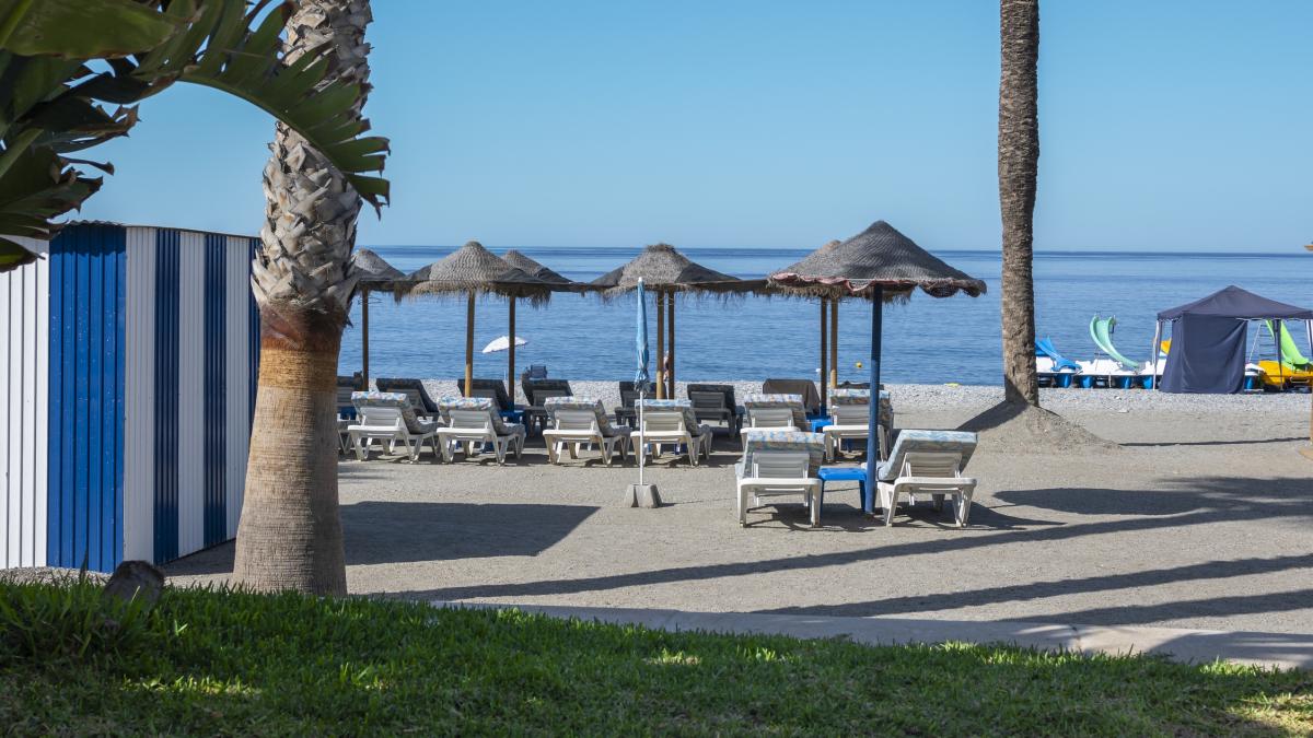 La guerra de las hamacas se desata en Canarias y los turistas empiezan a poner el despertador a horas intempestivas