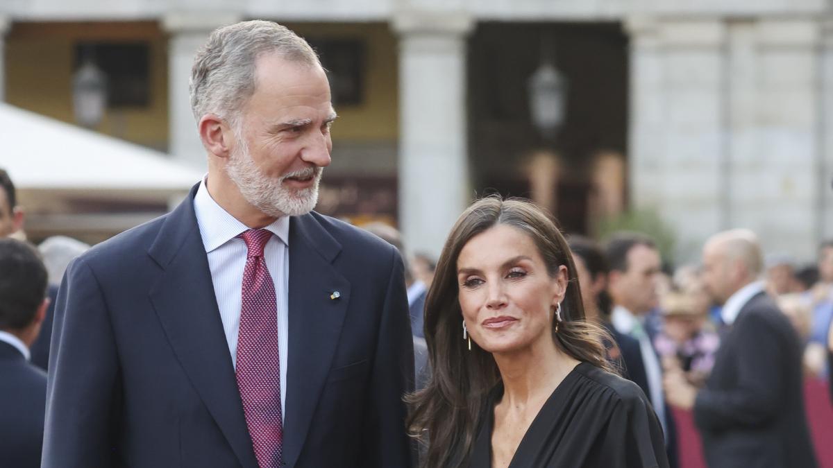 Letizia desempolva el joyero y rescata un brazalete que salta a los titulares al instante