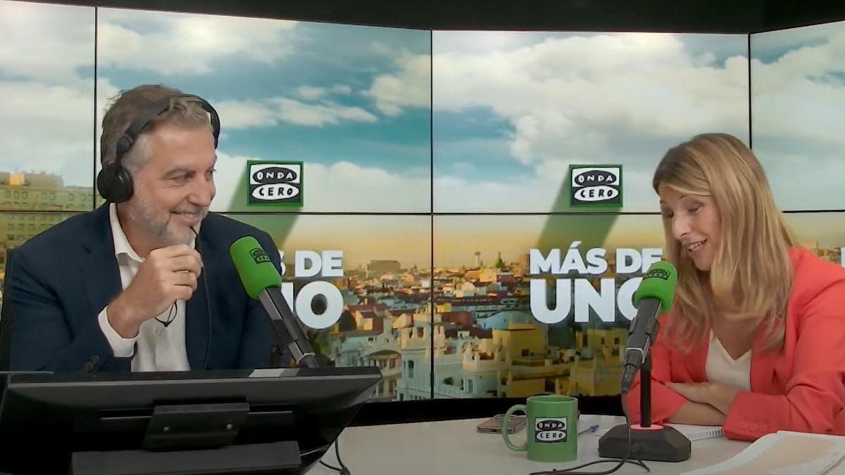 Yolanda Díaz le da  un dato  a Alsina sobre lo que dirá de ella el PP y él no puede evitar sonreír