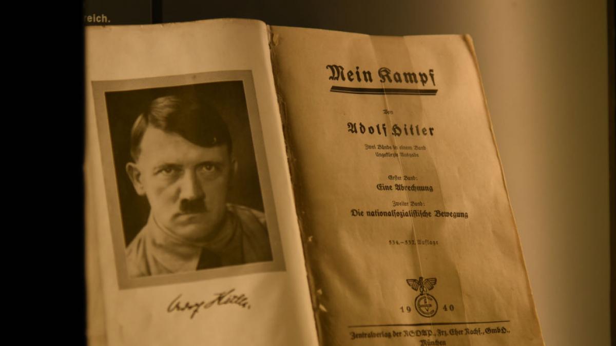 100 años del libro que todos subestimaron: el 'Mein Kampf', de Adolf Hitler