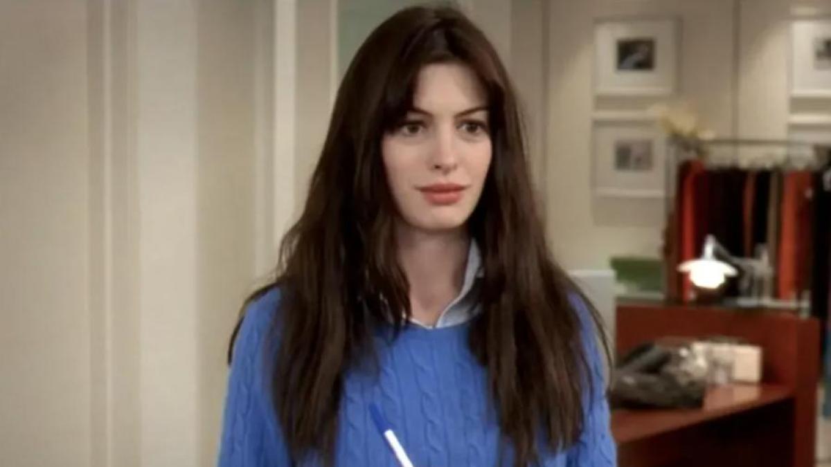 Las primeras imágenes de Anne Hathaway en la secuela de 'El diablo viste de Prada' dan algunas pistas sobre la película