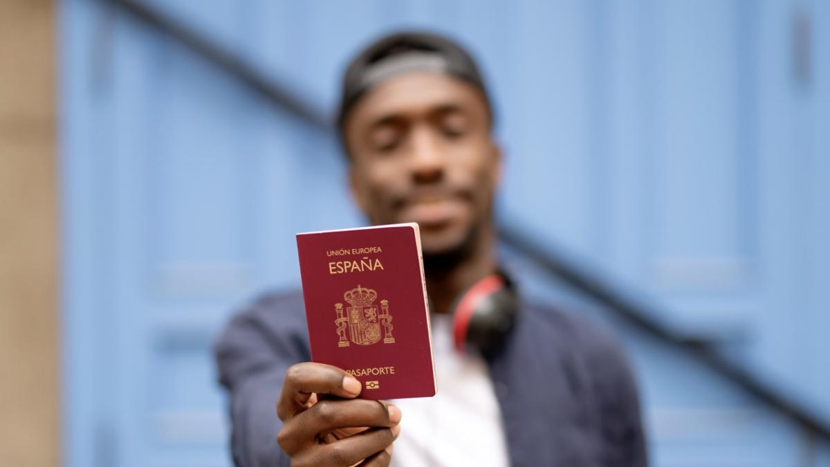 El pasaporte español coge fuerza en el ranking mundial de los más poderosos y se sitúa en una posición privilegiada