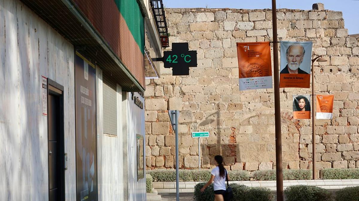 La AEMET amplía la ola de calor hasta el martes de la semana que viene: estas son las temperaturas que alcanzaremos