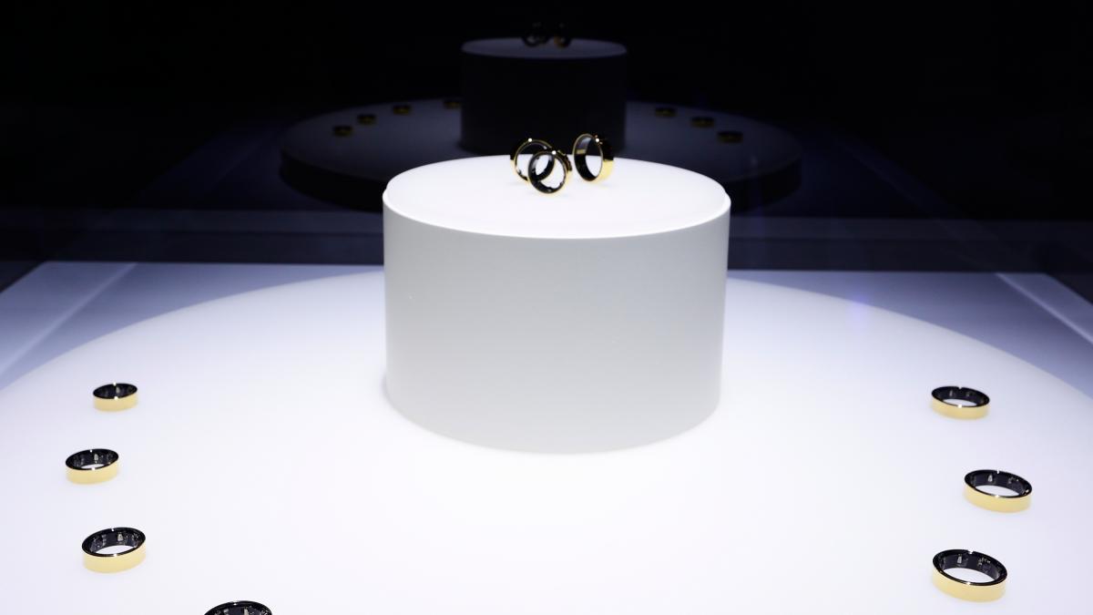 Y el anillo pa  cuando: las grandes tecnológicas suben la apuesta por los anillos inteligentes