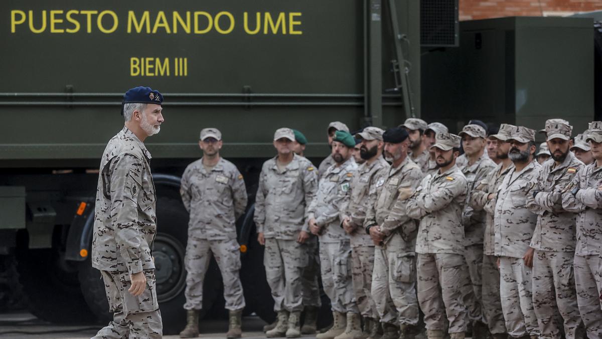 El rey visitará el cuartel general de la UME en Torrejón para ver de primera mano el despliegue de efectivos contra los incendios