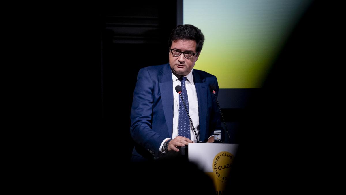 Óscar López afea a los presidentes autonómicos del PP que  van de tertulianos :  La prioridad es apagar los incendios 