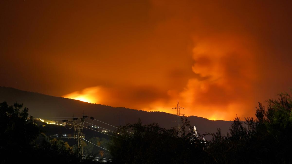 En Francia miran con gran admiración lo que algunos españoles han hecho para intentar frenar el avance del fuego