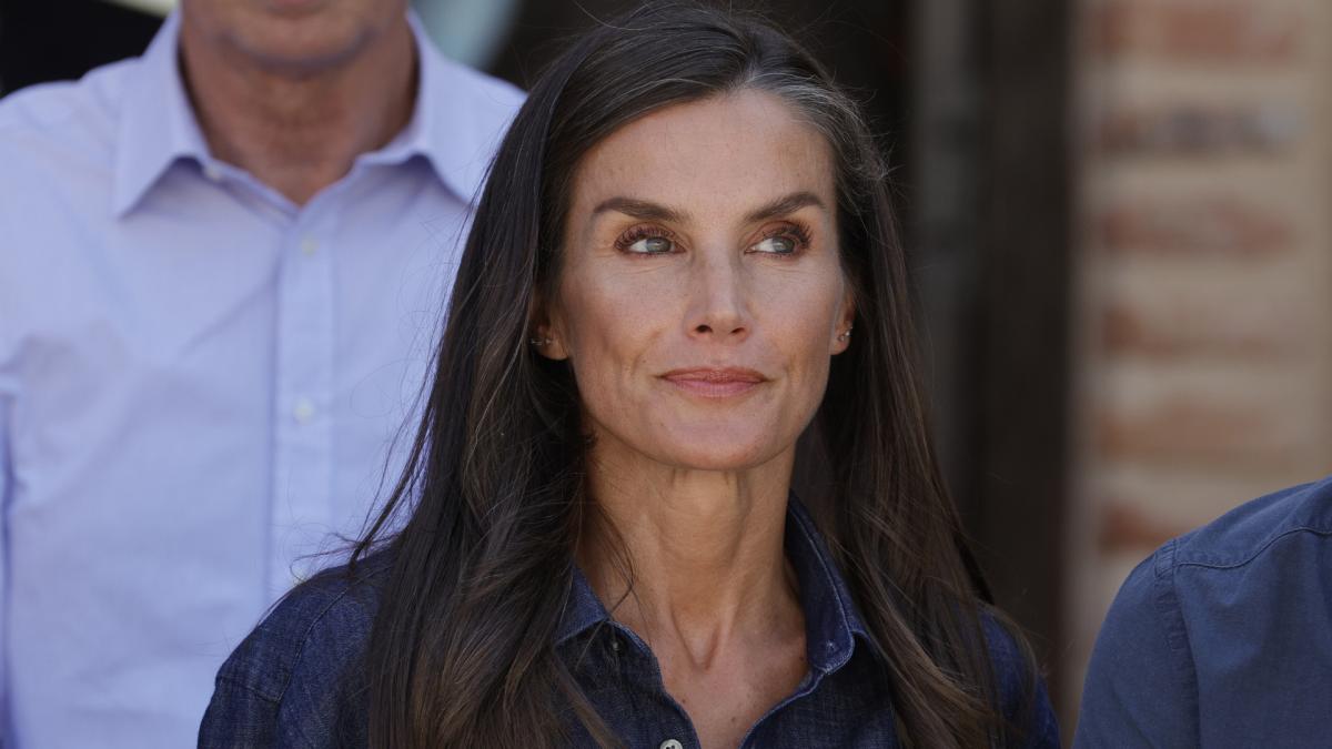 El mensaje de la reina Letizia después de visitar las zonas afectadas por los incendios