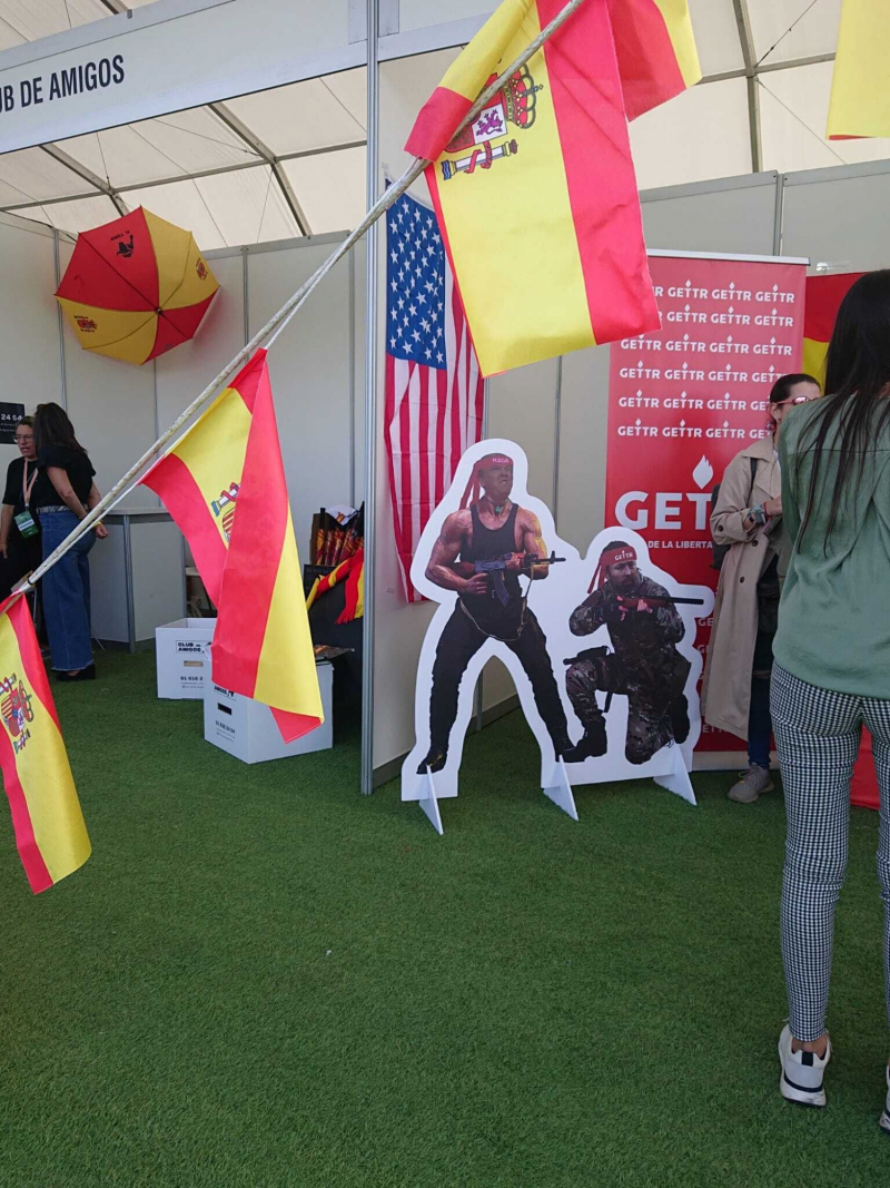 Abascal y Trump, como dos soldados.