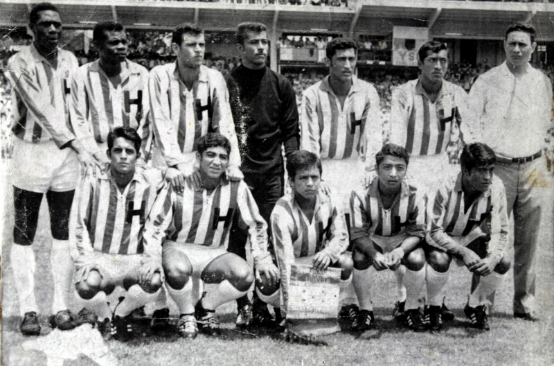 El equipo nacional de Honduras, antes de jugar en El Salvador, el 26 de julio de 1969.