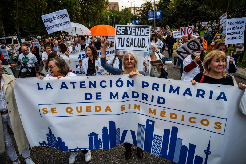 Manifestación por la sanidad pública y contra el nuevo plan de urgencias extrahospitalarias, en Madrid, el 22 de octubre de 2022.  