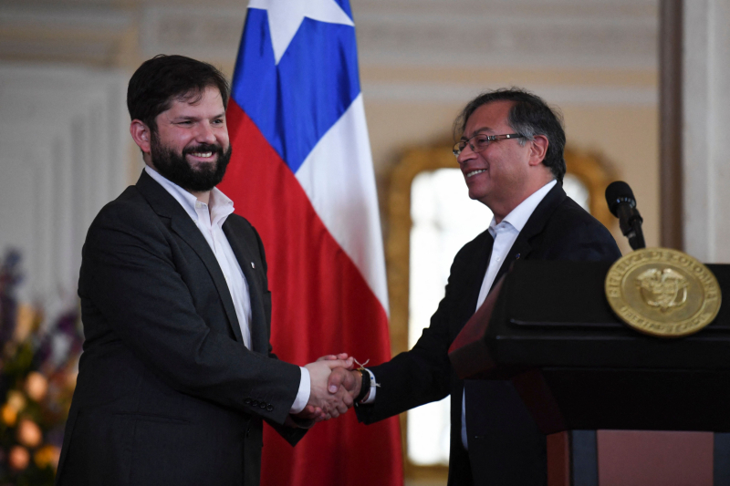 Gabriel Boric y Gustavo Petro, durante una rueda de prensa conjunta en Bogotá, el pasado 8 de agosto.