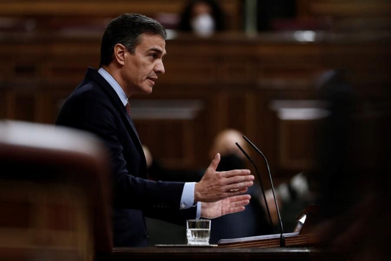 El presidente del Gobierno, Pedro Sánchez, en la tribuna del Congreso durante el debate de la moción de censura de Vox.
