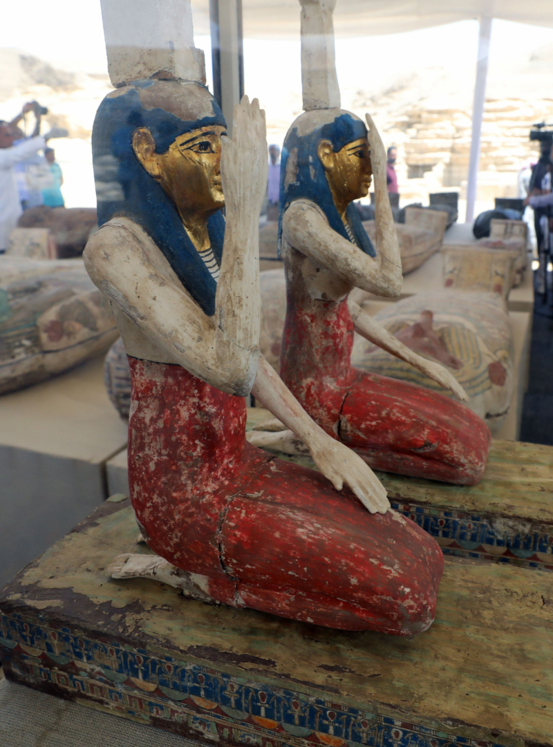 Estatuas descubiertas en Saqqara.