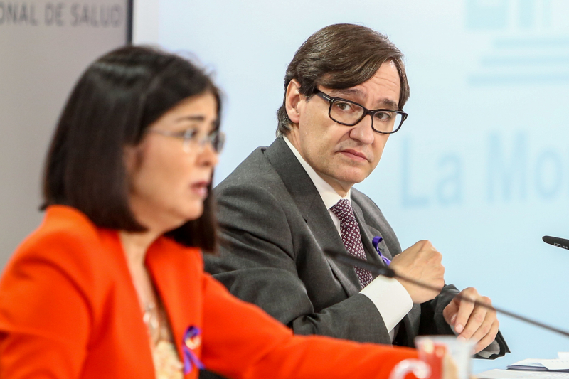 Carolina Darias y Salvador Illa, durante una rueda de prensa posterior al Consejo Interterritorial del Sistema Nacional de Salud, el 25 de noviembre de 2020.