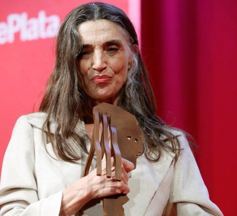Ángela Molina recibe el premio Especial Homenaje.