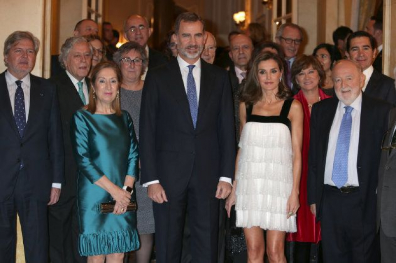 Los reyes Felipe VI y Letizia Ortiz en la entrega de premios "Francisco Cerecedo" en Madrid.
