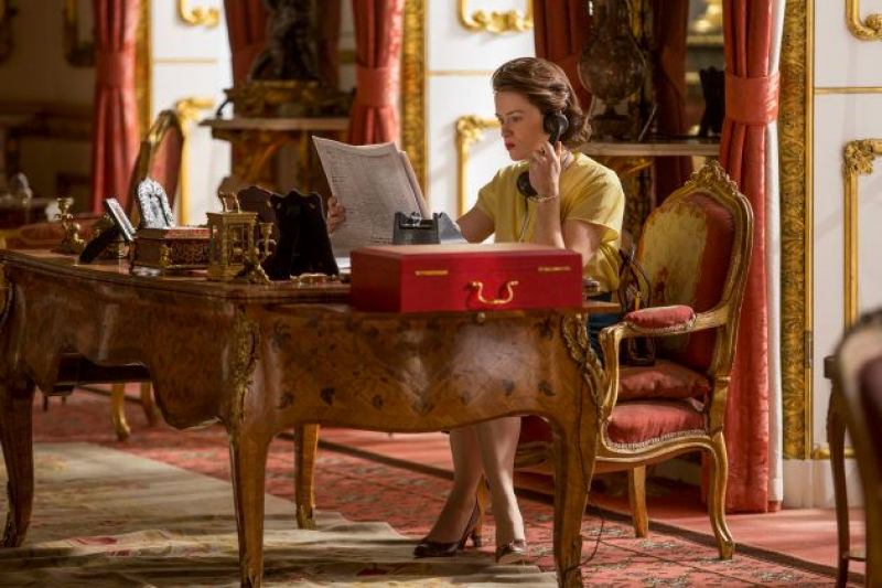 Isabel II (Claire Foy) en una imagen de la segunda temporada de 'The Crown'.