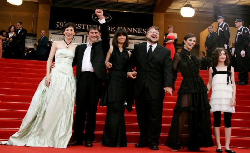 Ariadna Gil, Sergi Lopez, Guillermo Del Toro y en el estreno de 'El Laberinto del Fauno' en Cannes en 2006.
