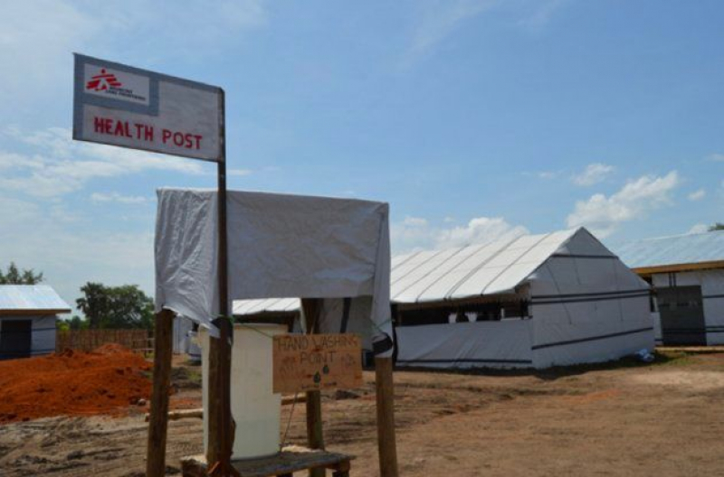 Uno de los puestos de salud de MSF en el  campo de refugiados de Palorinya, en el norte  de Uganda.