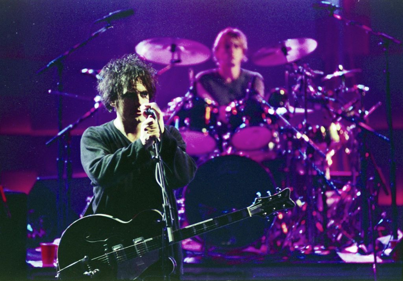 Robert Smith de The Cure.