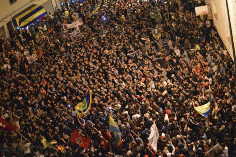 Miles de manifestantes, congregados en Alhucemas el pasado 1 de junio.