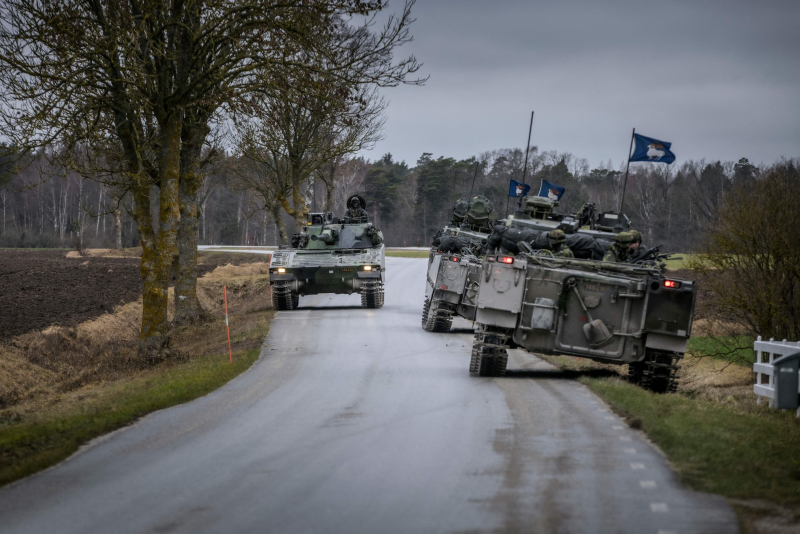 Patrullas con tanques suecos por el norte de Gotland, el 16 de enero. 