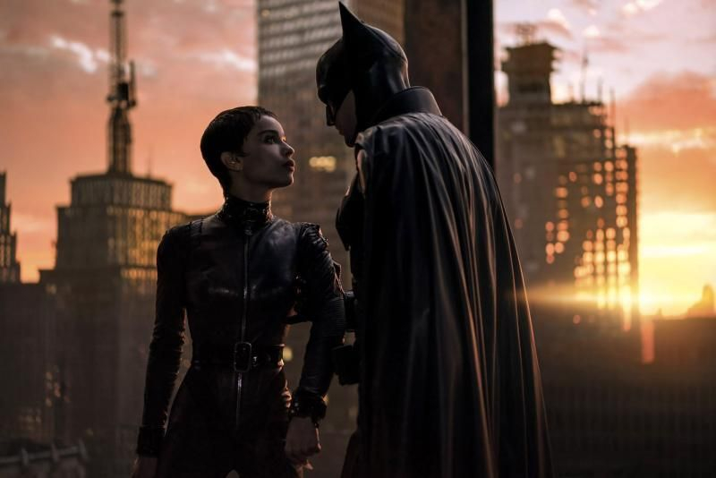 Le queda grande el traje de 'The Batman' a Robert Pattinson?
