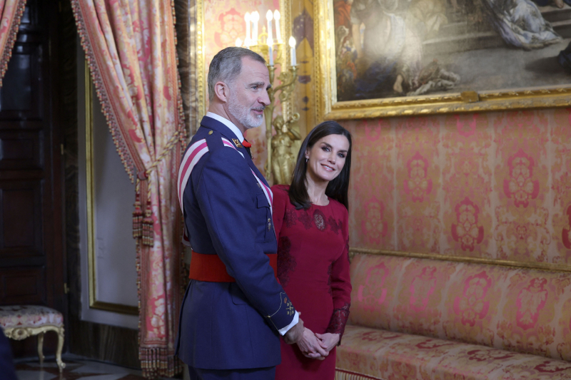 Letizia junto al rey Felipe VI en la Pascua Militar.